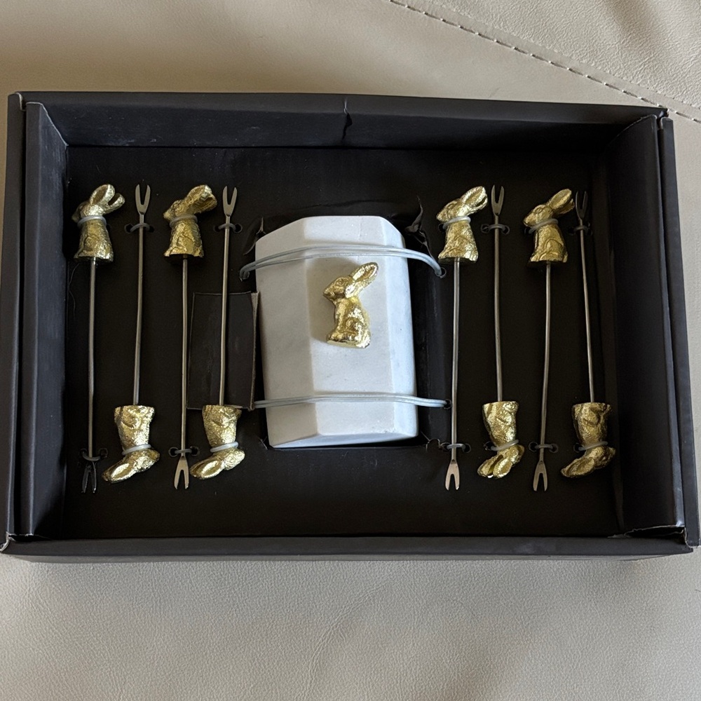 NIB Gold Bunny Picks with Marble Holder